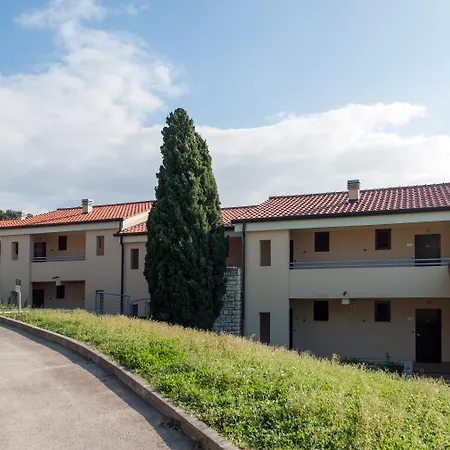 Pribjeći Maistra Select Petalon