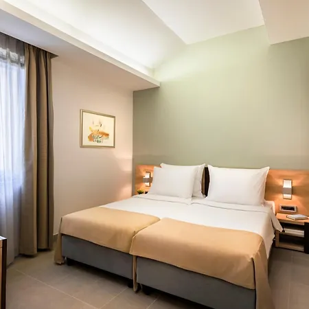 Maistra Select Petalon 4* فيرسار