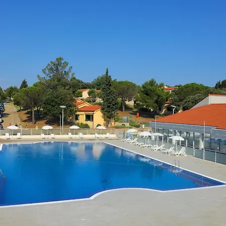 منتجع Maistra Select Petalon 4*