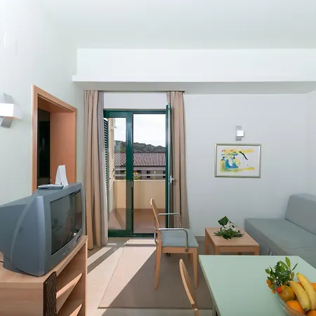 Maistra Select Petalon 4*