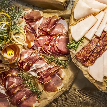 Maistra Select Petalon