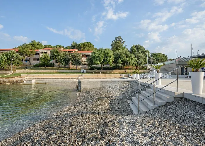 Pribjeći Maistra Select Petalon Vrsar