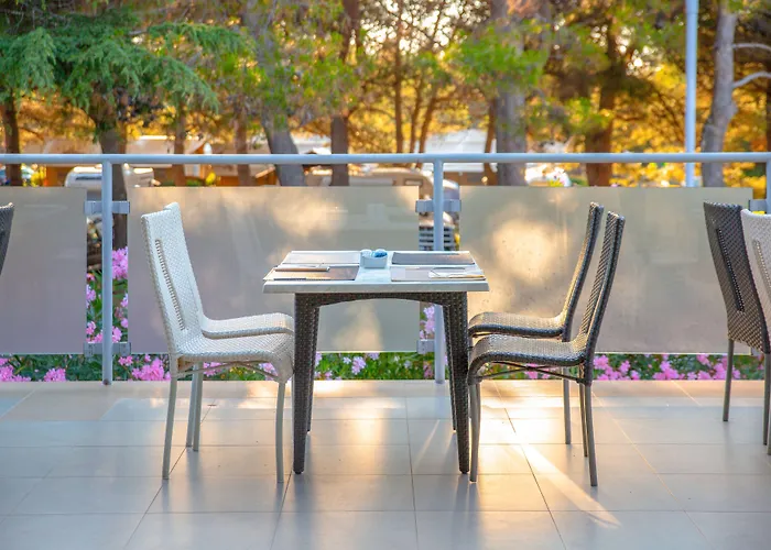 Maistra Select Petalon