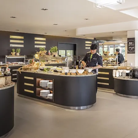 אתר נופש Maistra Select Petalon