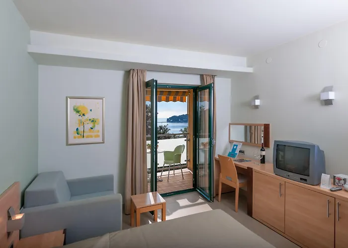 Maistra Select Petalon