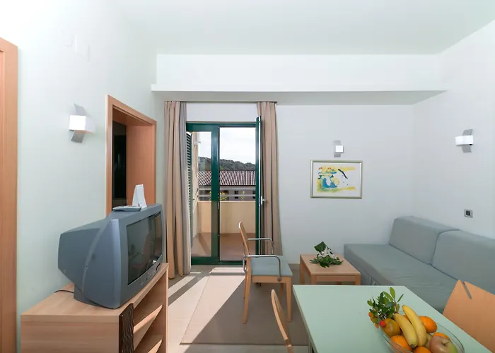 Maistra Select Petalon 4*